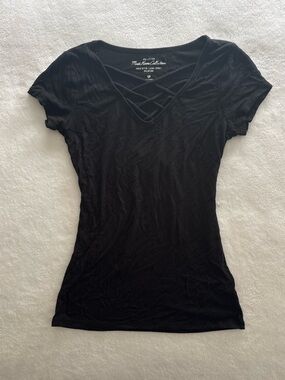 Hollister Y2K Black Crisscross V-Neck Ribbed Tee